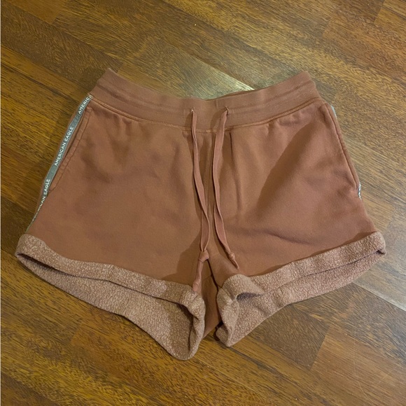 Pink AE shorts - Picture 1 of 5